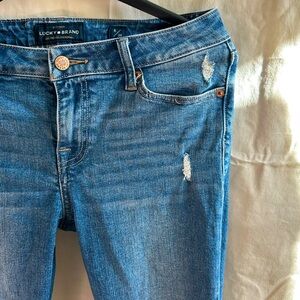 Luck Brand Jean Ankle Cut w/ Light Distressing